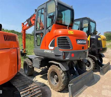 Original Korea Digunakan Mini Excavator Doosan DX60W-9C 6 Ton Excavator Roda Kecil