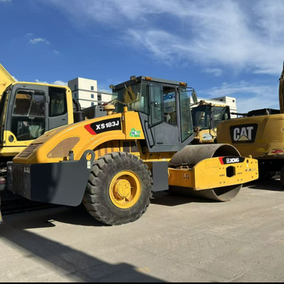 55.4kW Tenaga Nominal Single Drum Asphalt Roller untuk paving presisi di kuning