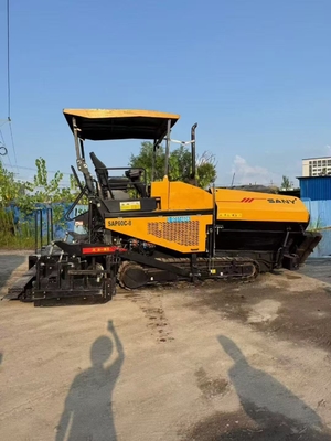 SANY SAP60C-8 Super Paver. lebar paving 6 meter. konstruksi jalan aspal beton efisien.